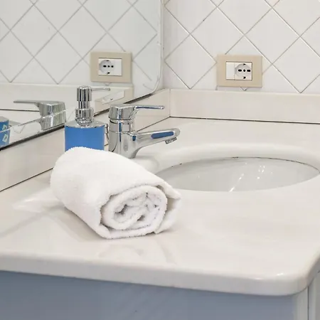H11 Maison Bleu Centro - Ariston דירה