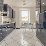 H11 Maison Bleu Centro - Ariston سانريمو