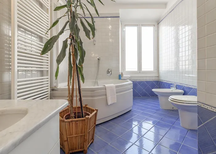 H11 Maison Bleu Centro - Ariston Apartment Sanremo