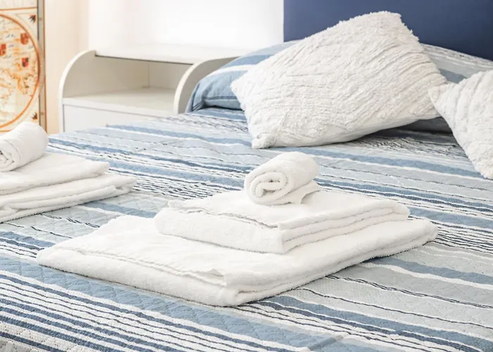 H11 Maison Bleu Centro - Ariston Apartment