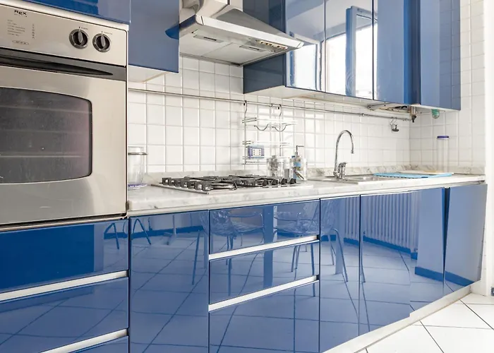 H11 Maison Bleu Centro - Ariston Apartment *